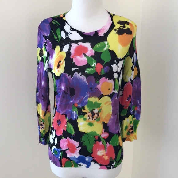 NWT! LAUREN Ralph Lauren size M floral sweater top